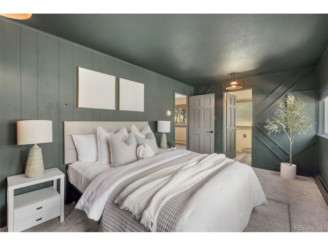 Photo of 5886 High Dr