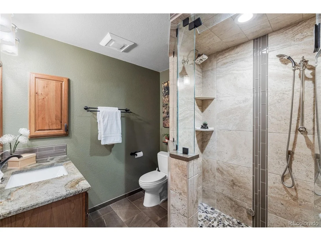 Photo of 83 Lookout Ridge Dr