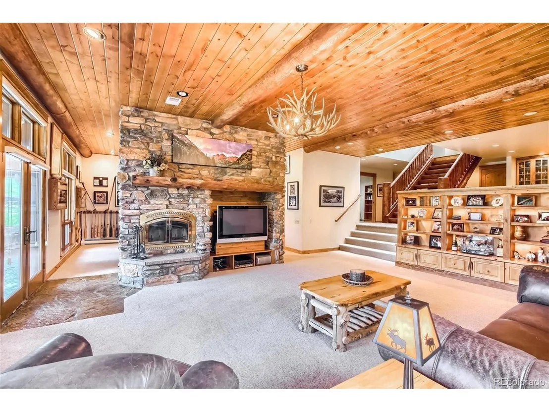 Photo of 5335 Pine Ridge Rd