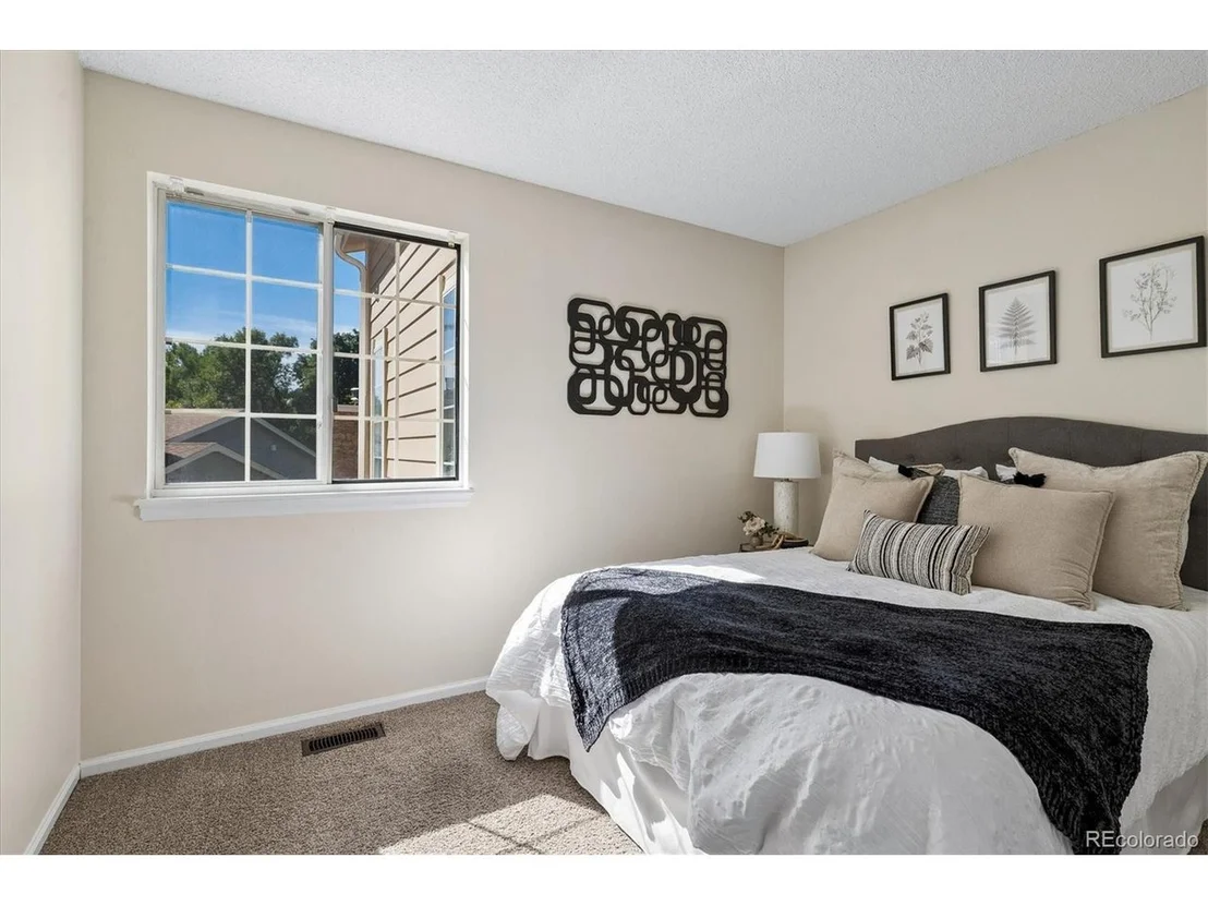 Photo of Unit C at 8425 Everett Way