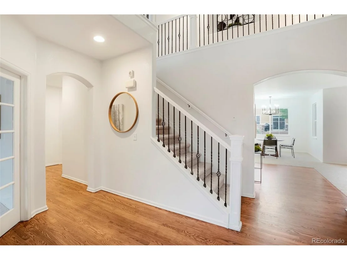 Photo of 520 N Flat Rock Cir