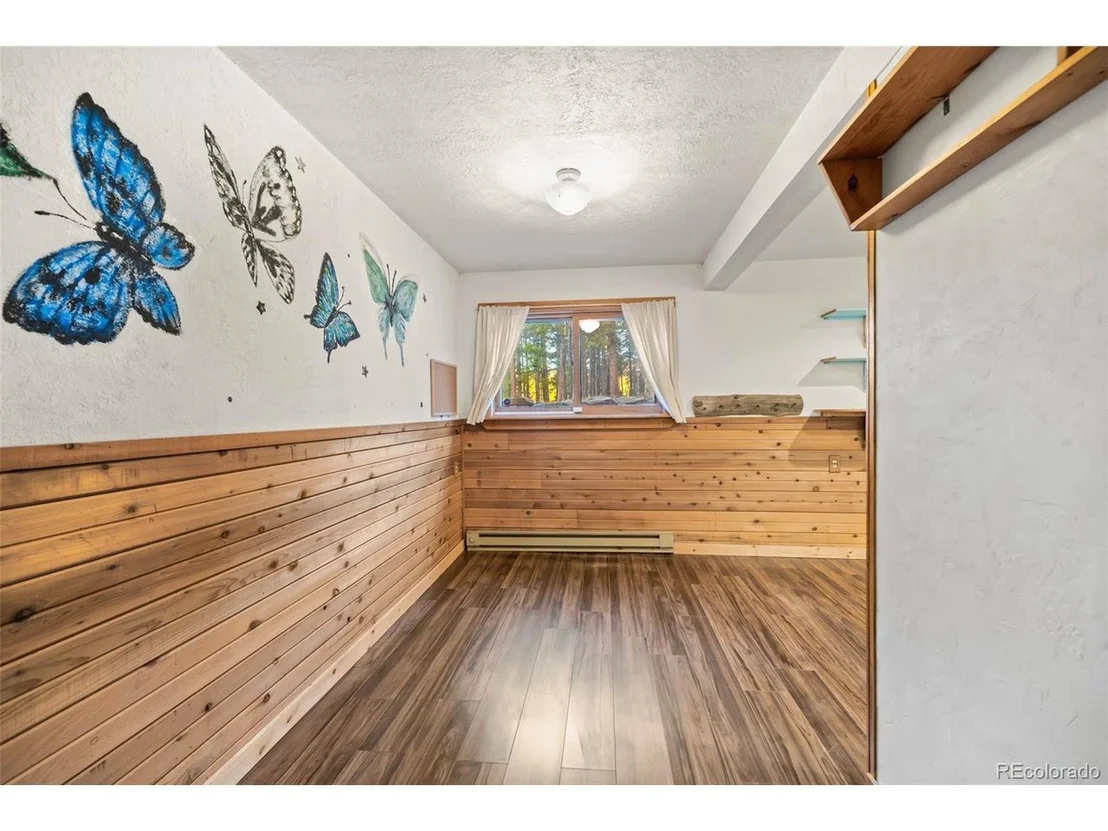 Photo of 1305 Lakeside Dr