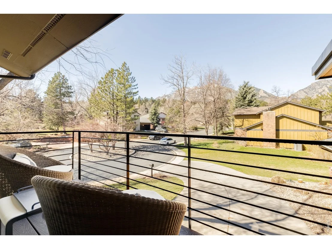 Photo of 2575 Briarwood Dr