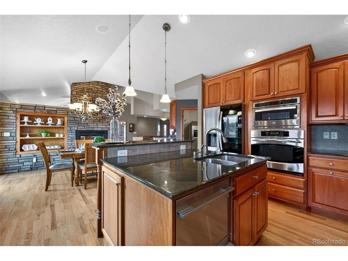 Photo of 7204 Vallevue Dr