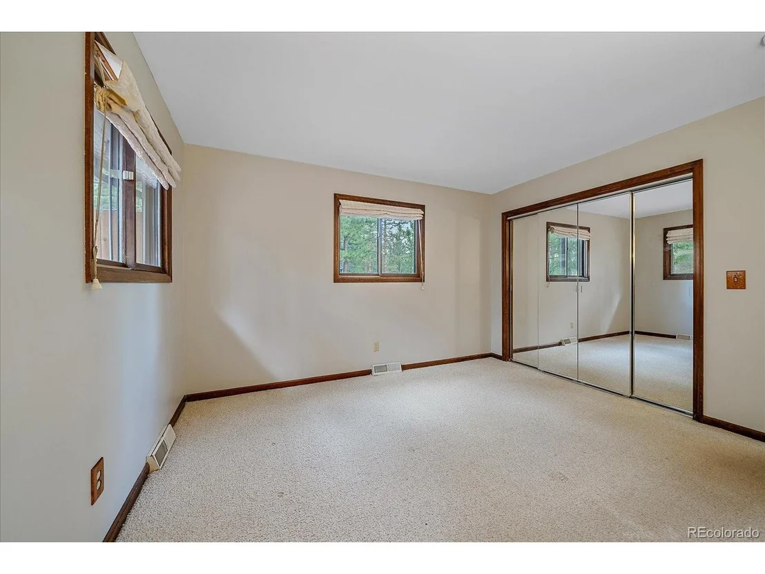 Photo of 28630 Pine Dr