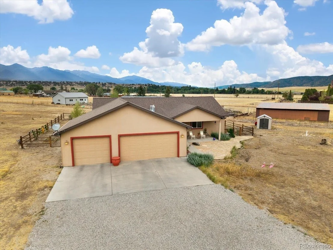 Photo of 7640 Meadowlark Dr