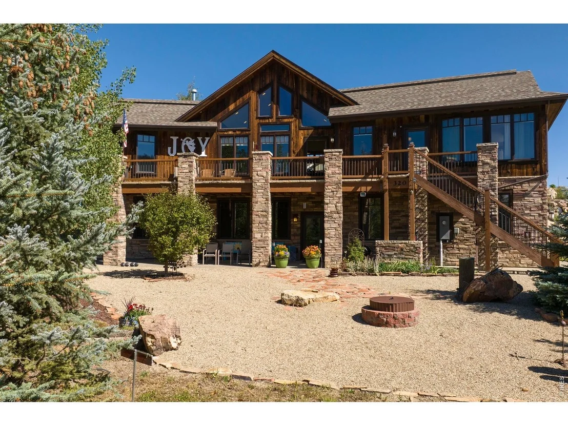 Photo of 320 County Road 8947