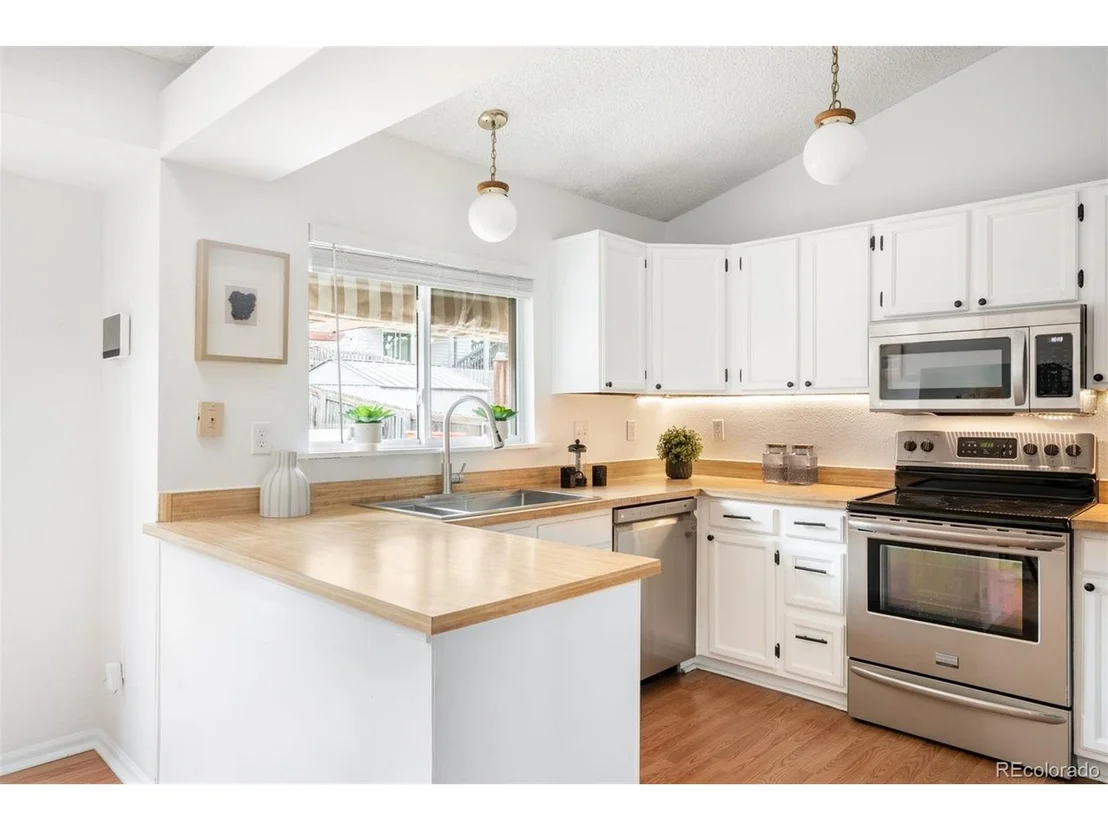 Photo of 13352 W 65th Pl