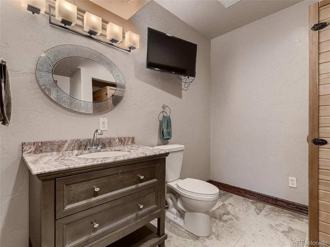 Photo of 41170 Round Hill Cir