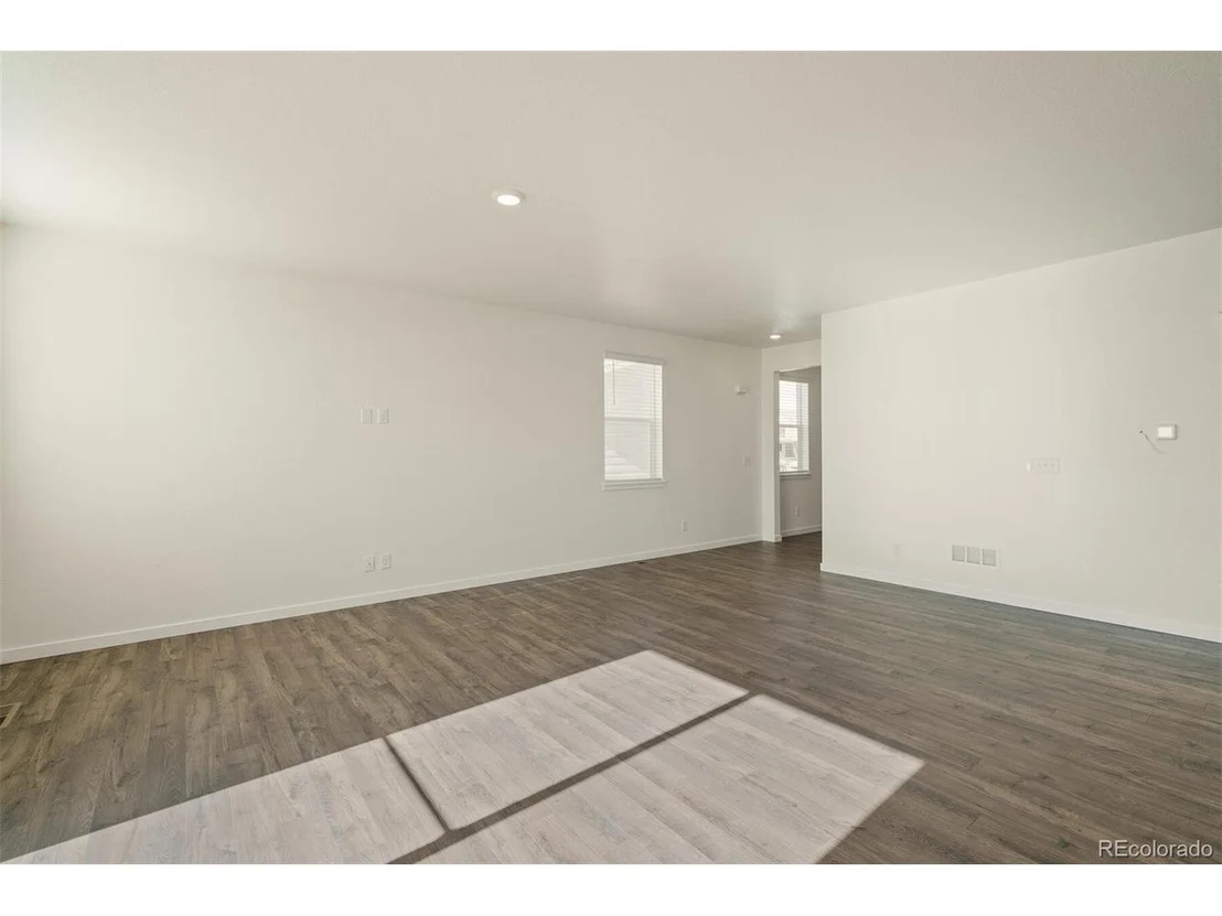 Photo of 907 London Way