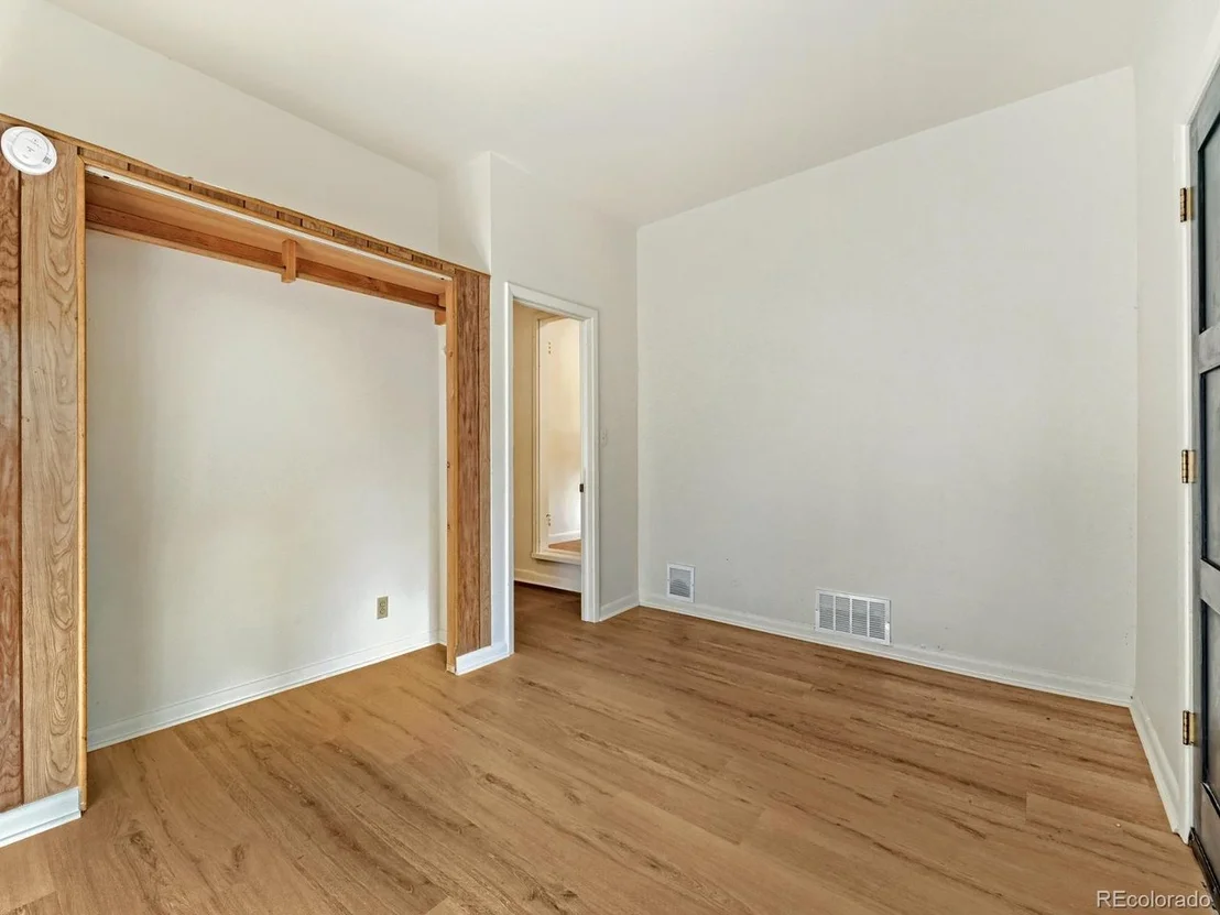 Photo of 1901 Columbine Ave