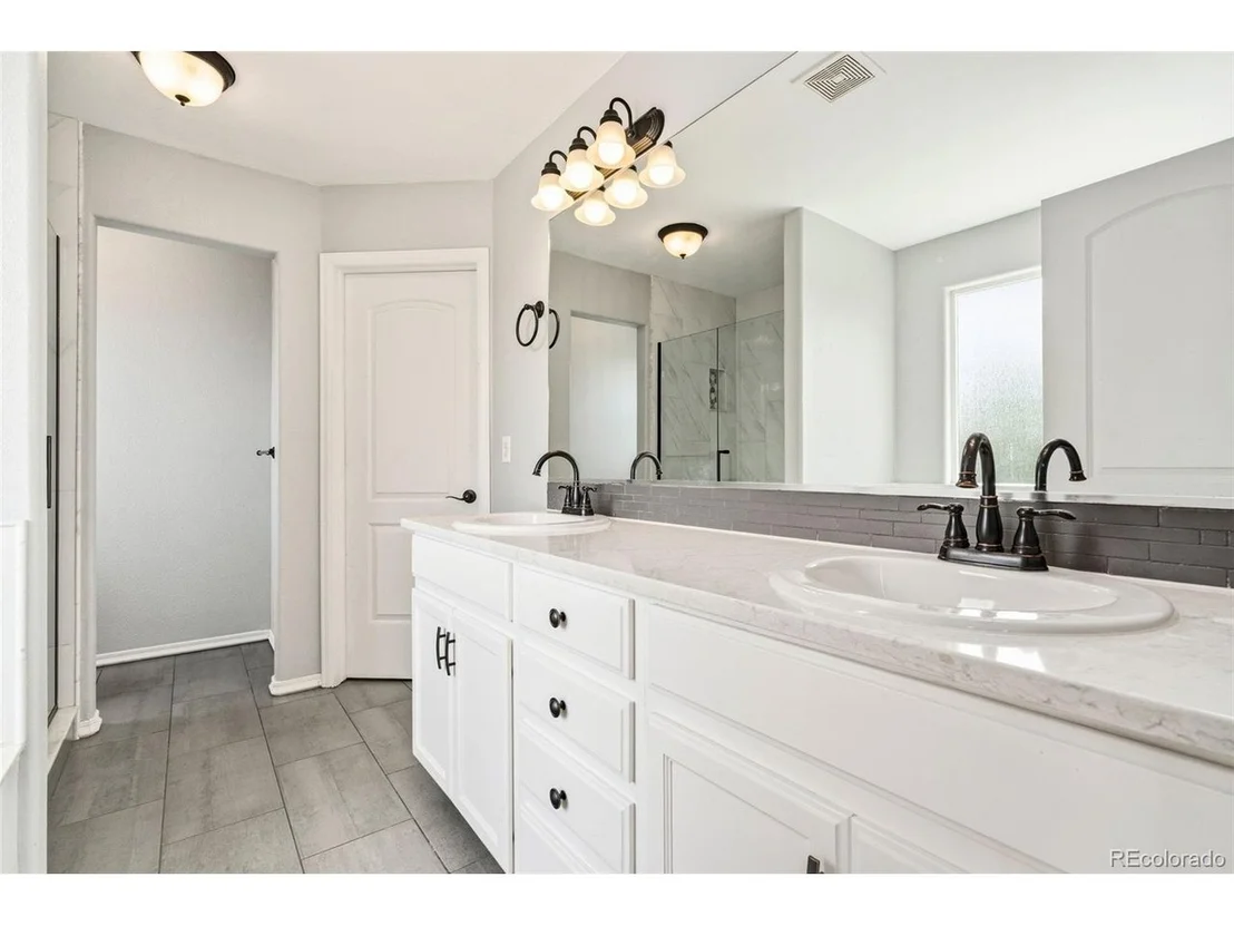 Photo of 2055 Vineyard Ct