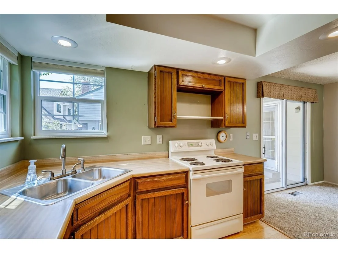 Photo of 8285 Iris Ct