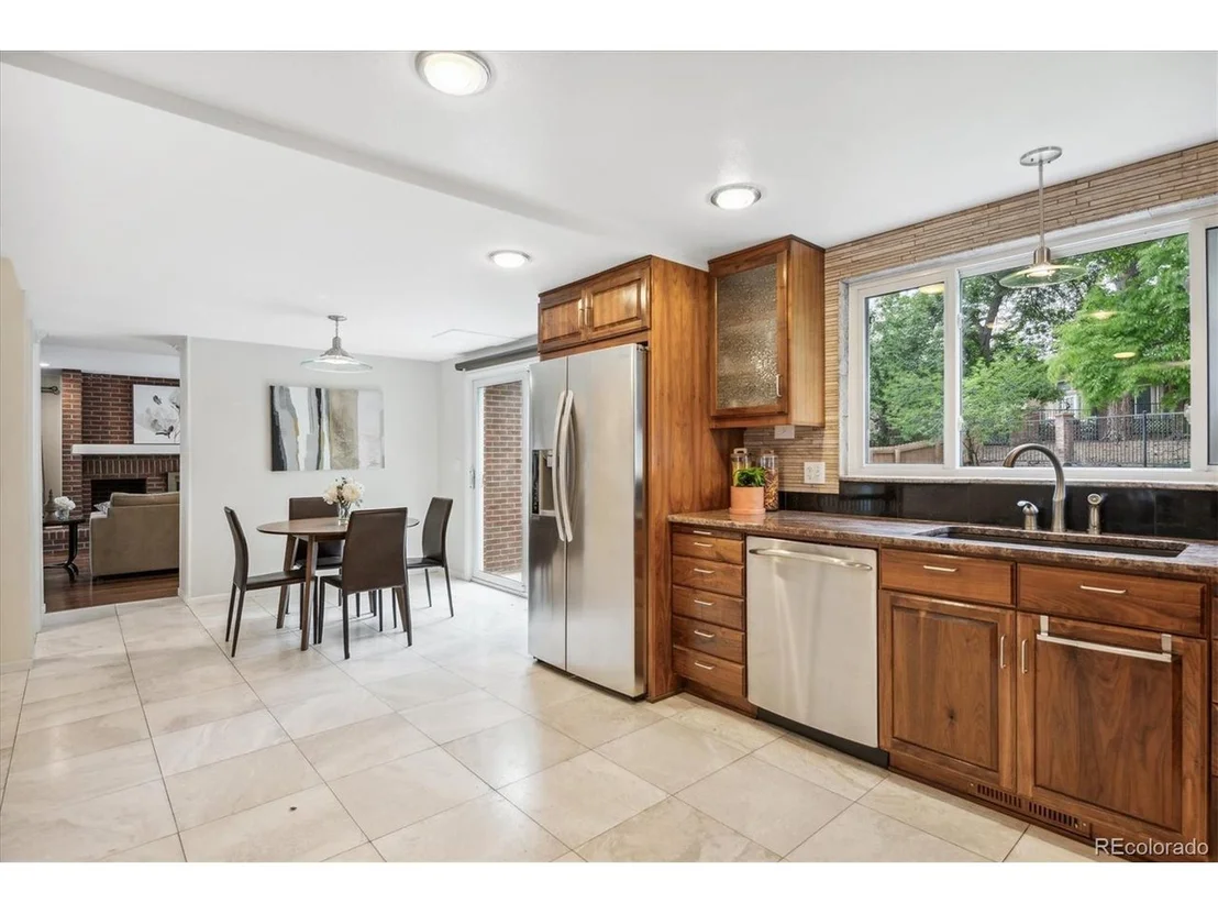Photo of 1715 W 115th Cir