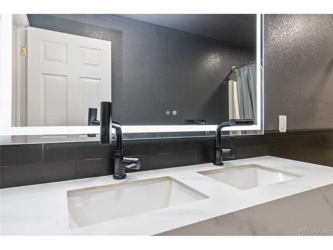 Photo of 13965 Sandtrap Cir