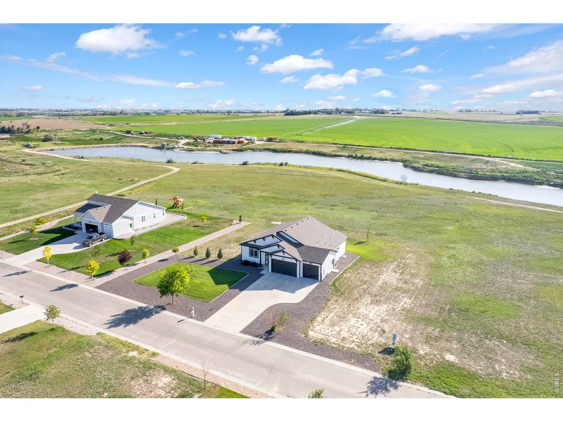 Photo of 21 Lakeview Cir