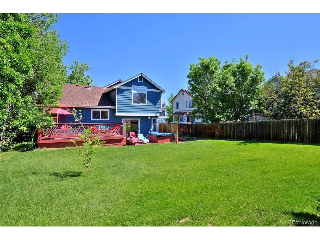 Photo of 372 Oak Ln