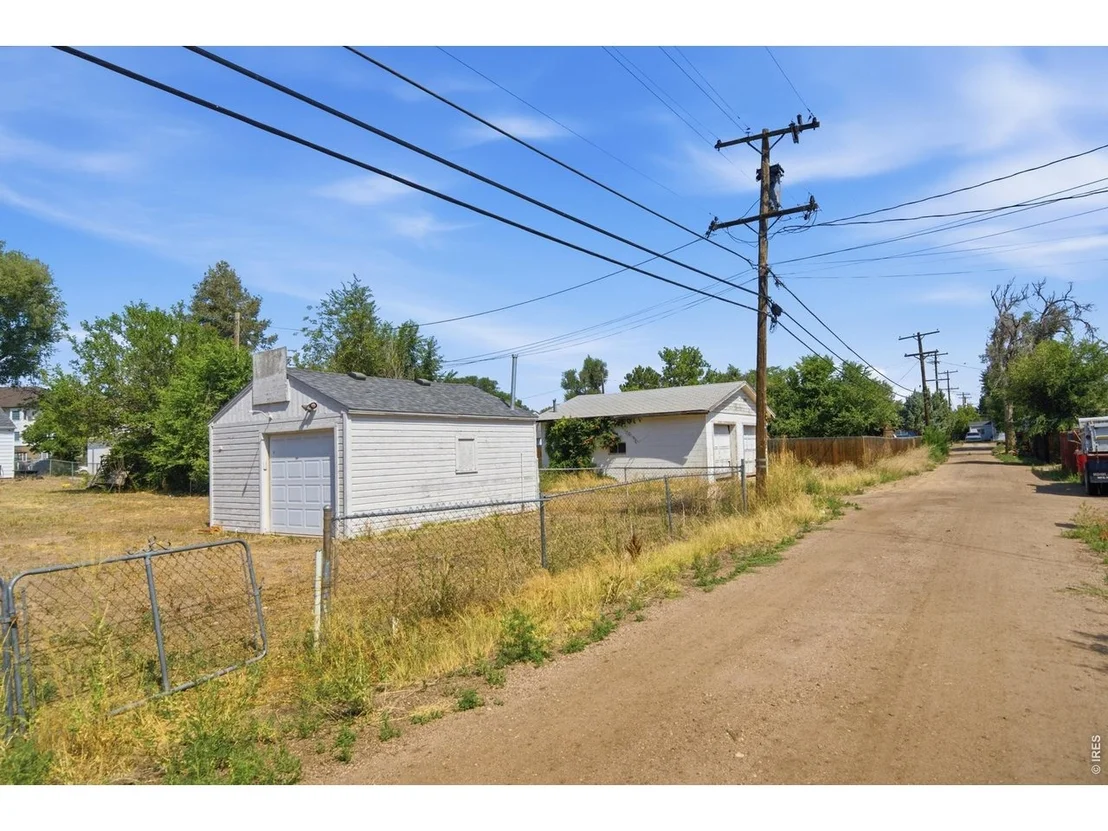 Photo of 2316 6th Ave