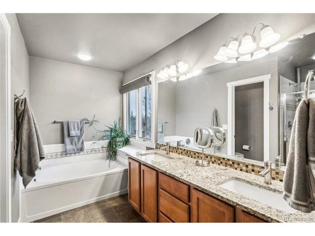 Photo of 6227 Shenandoah Ave