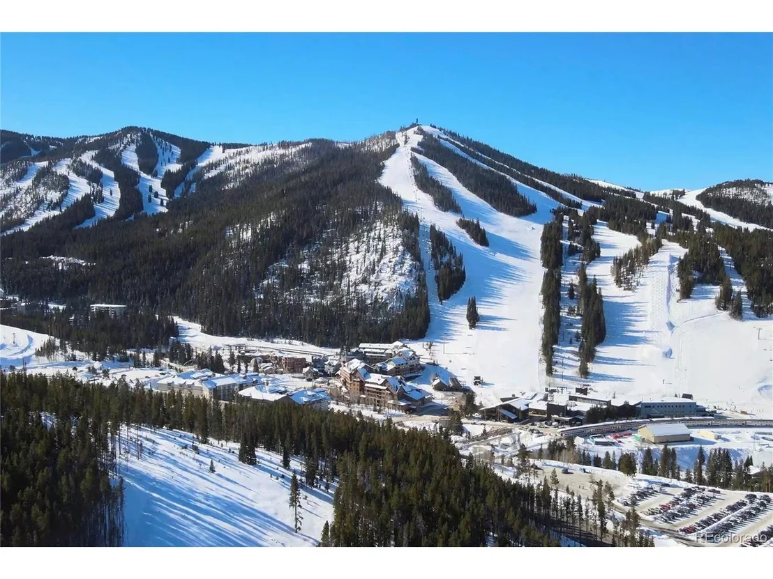 Photo of 1249 Rendezvous Rd
