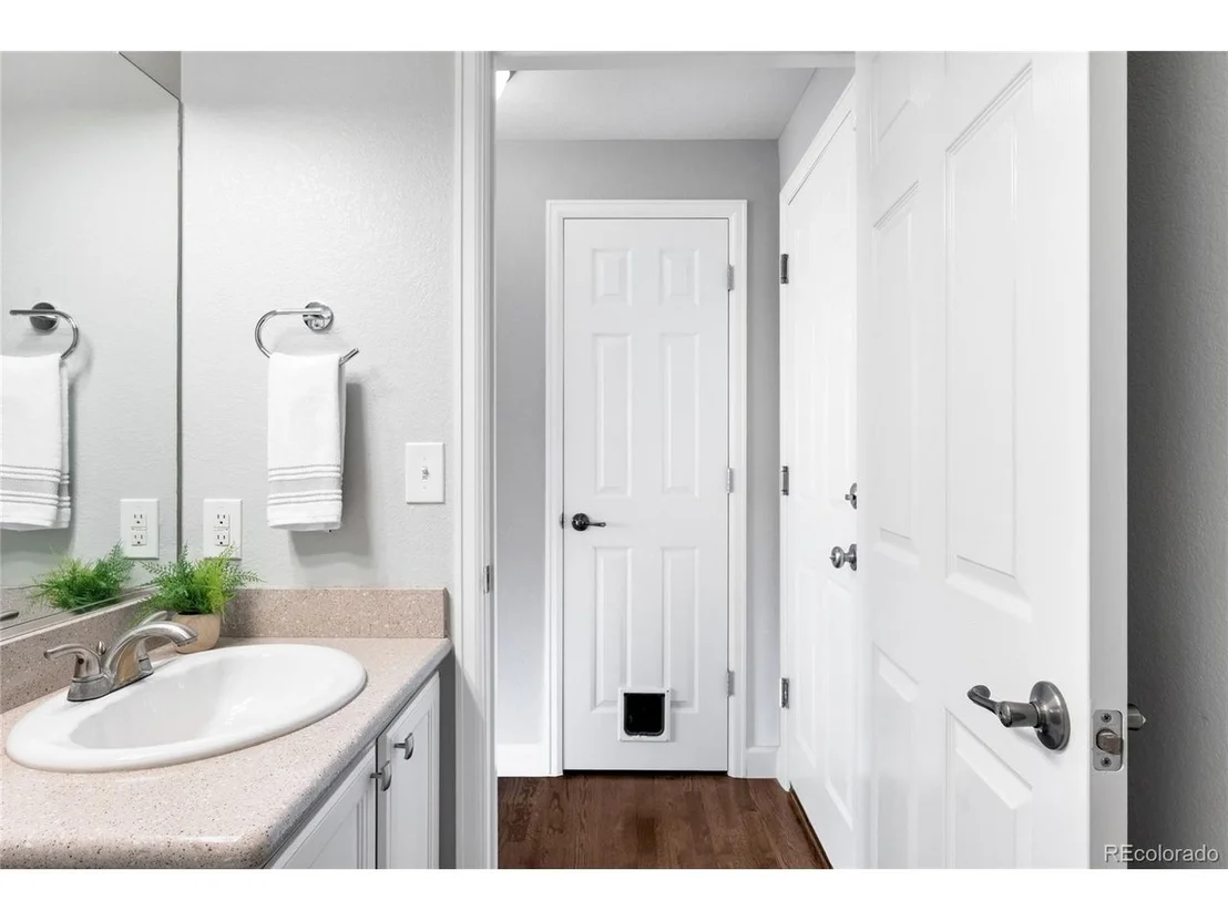 Photo of 5581 Hudson Cir