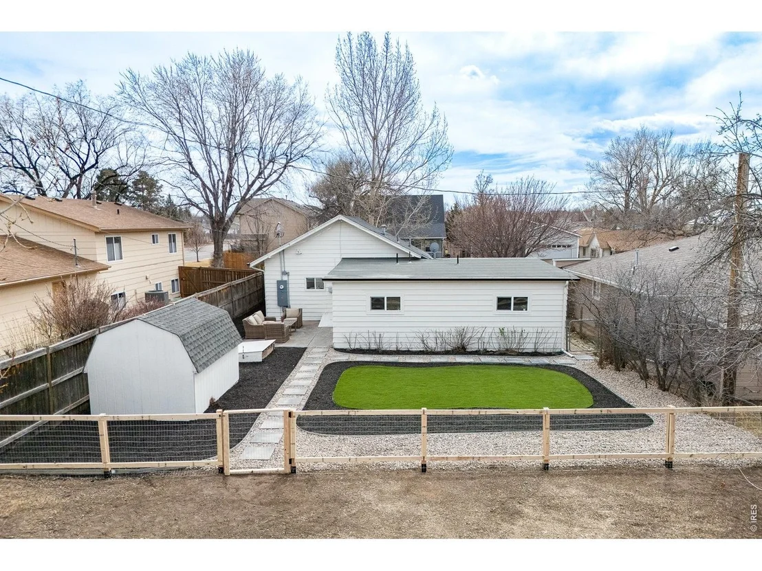 Photo of 104 Oak St