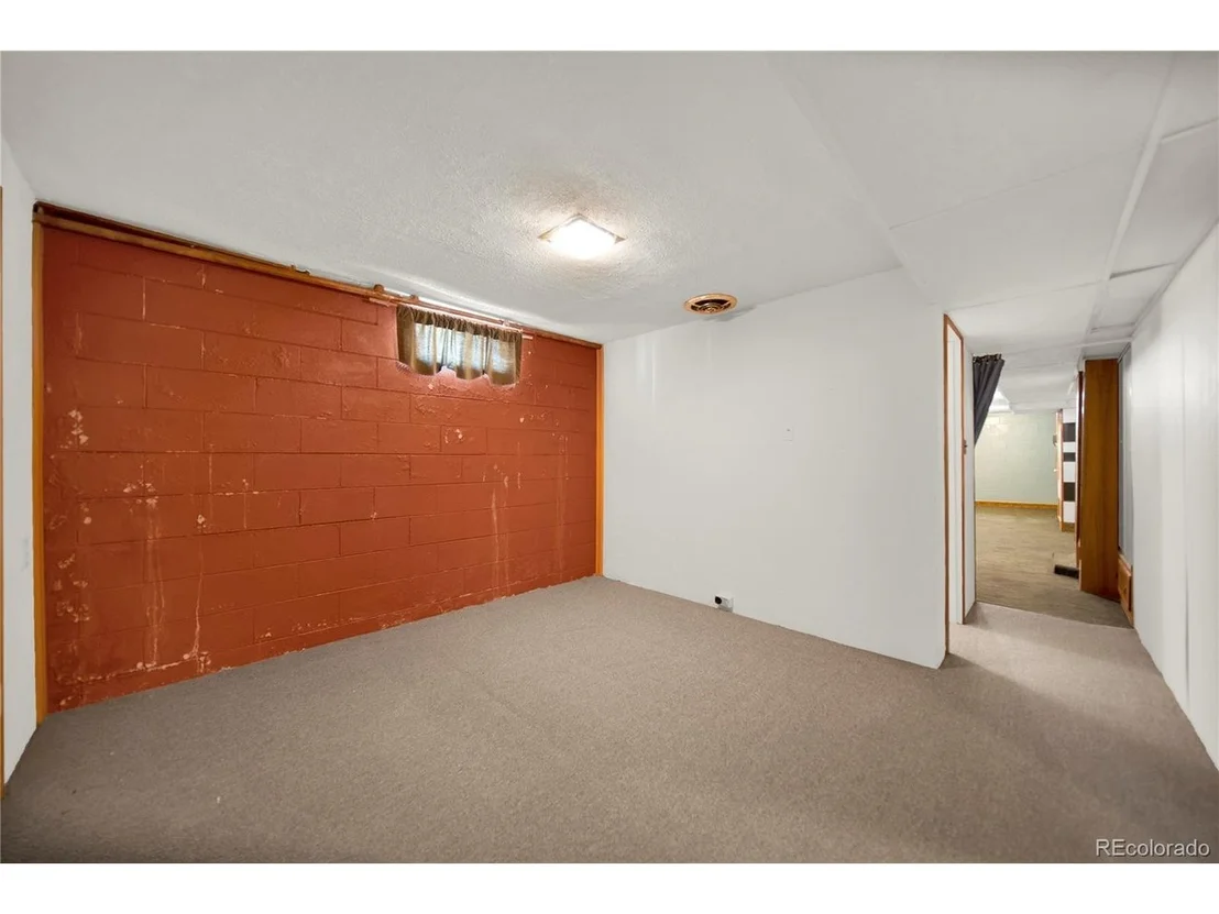 Photo of 450 Date Ave