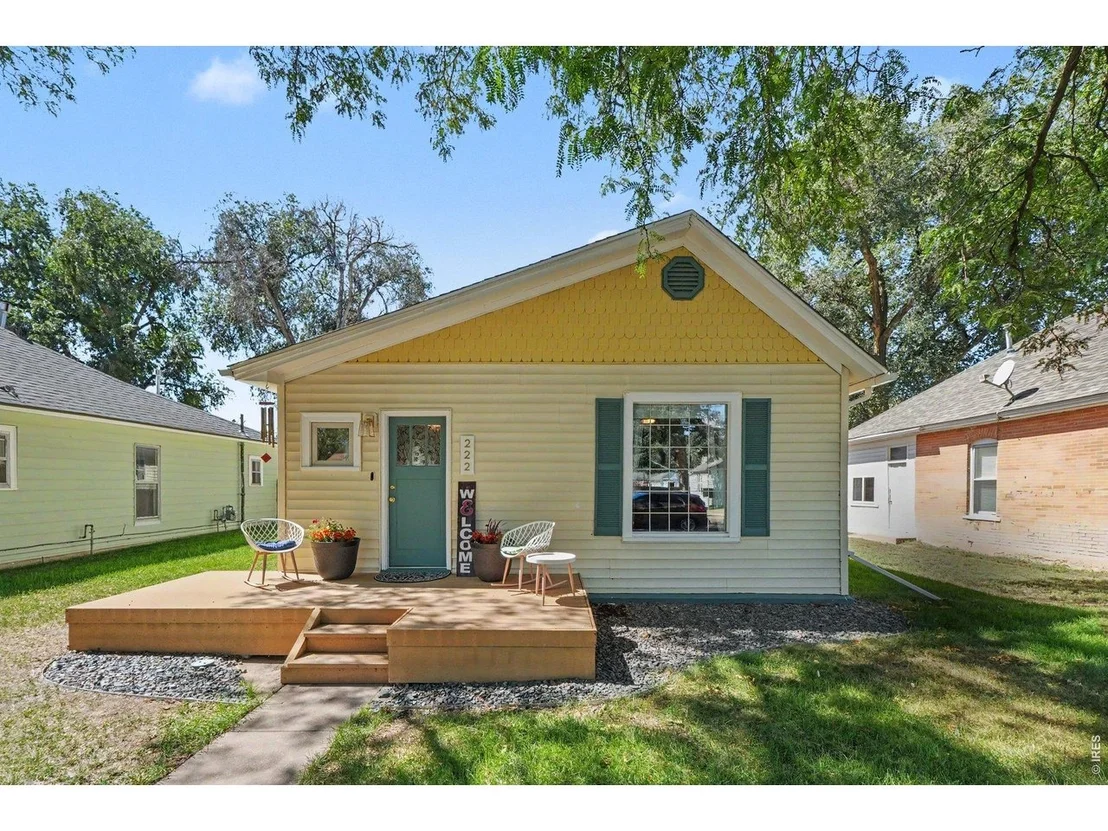 Photo of 222 Maple Ave