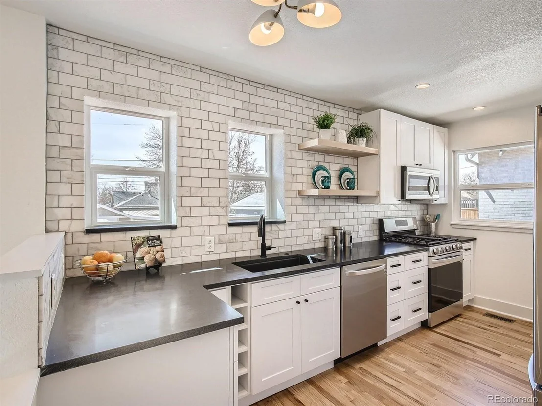 Photo of 3372 W 36th Ave