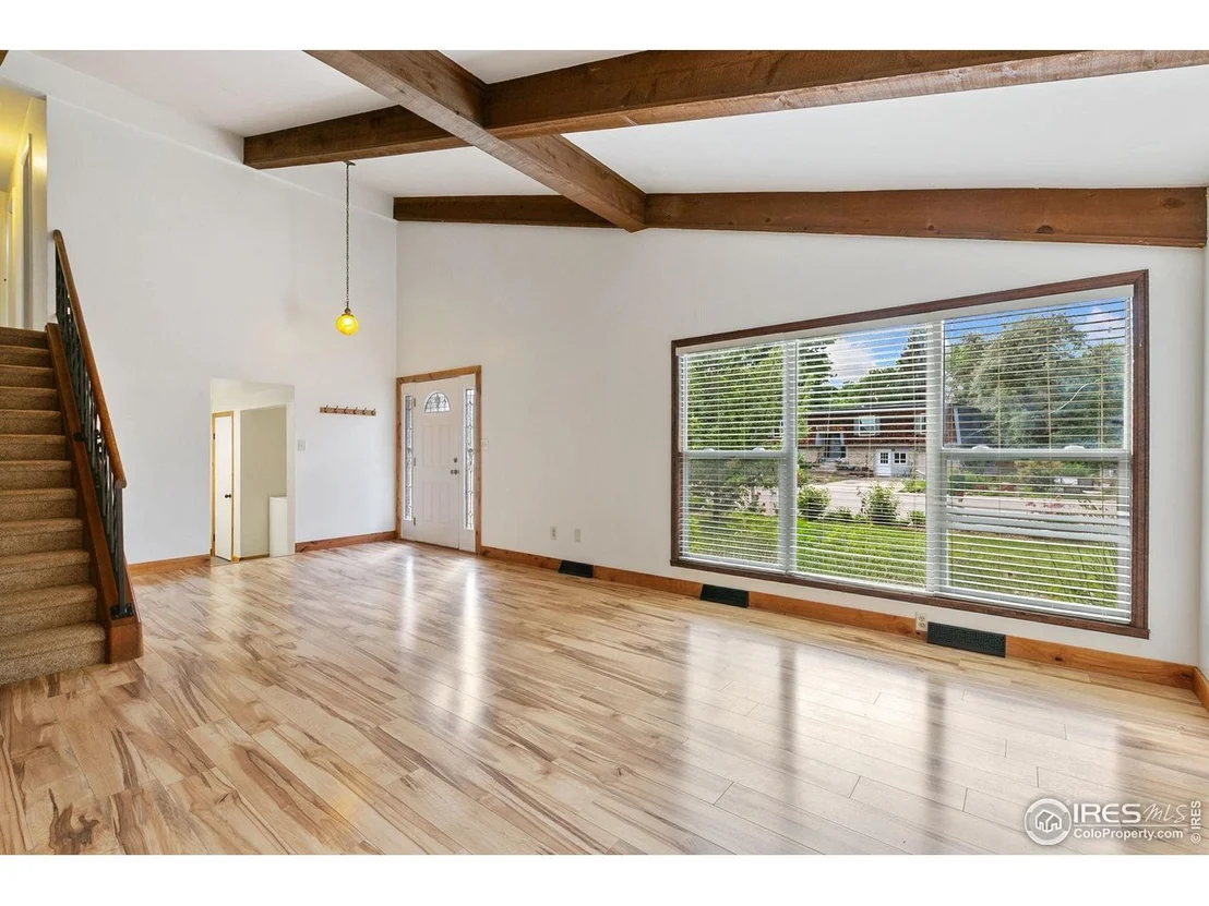 Photo of 2828 Redwing Rd