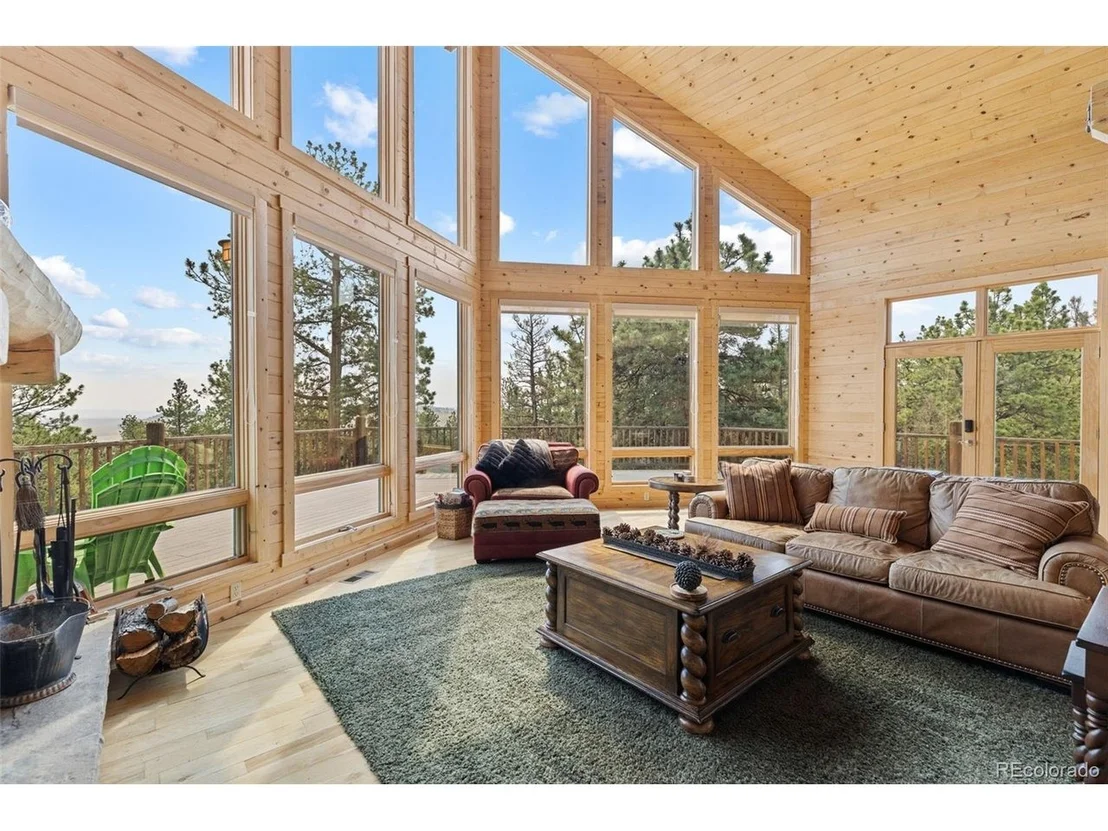 Photo of 559 Bellows Rd