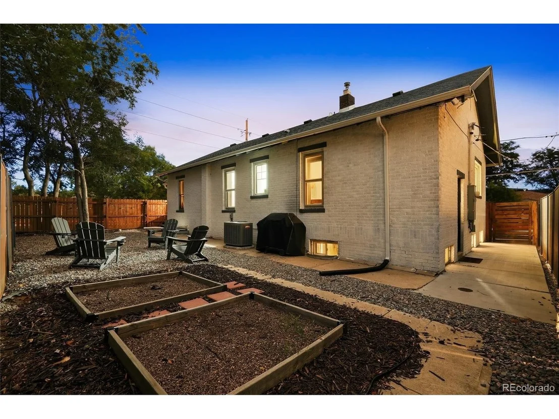 Photo of 1802 W 39th Ave