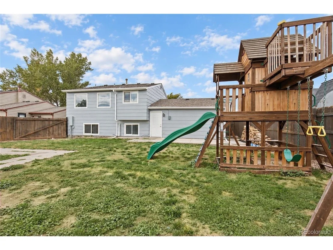Photo of 216 Jefferson Dr