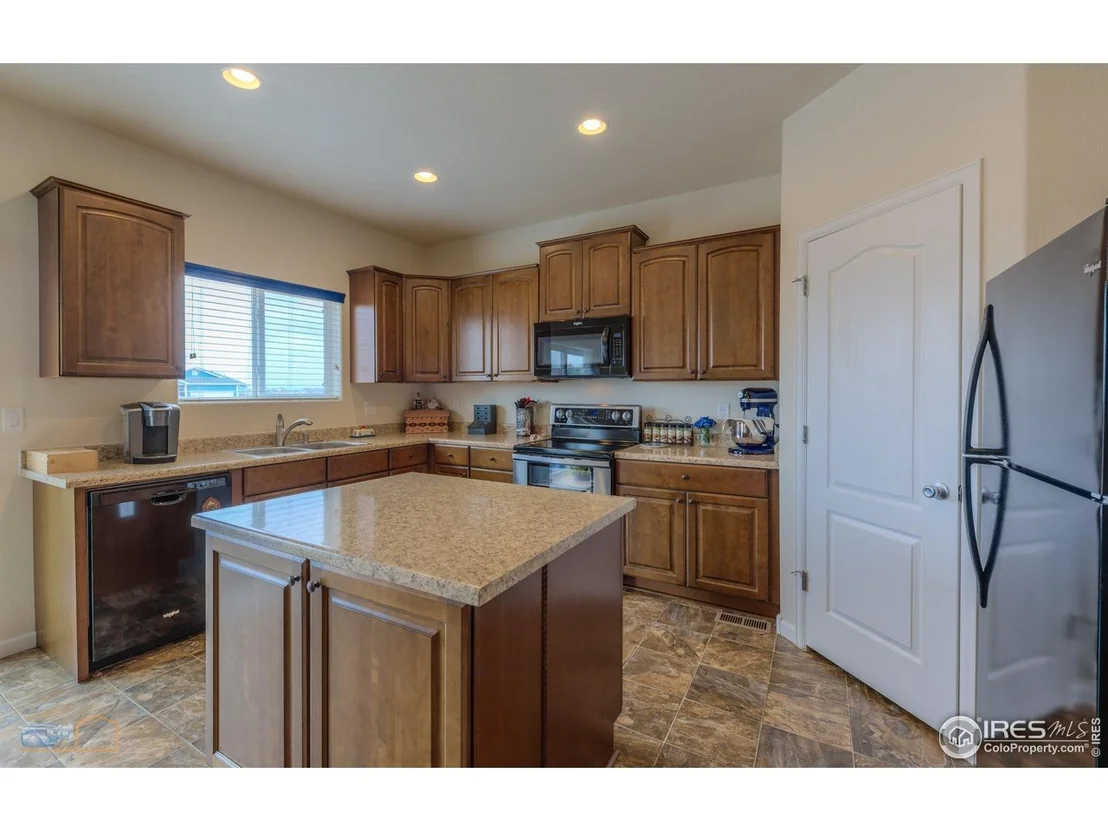 Photo of 591 Sandi Ln