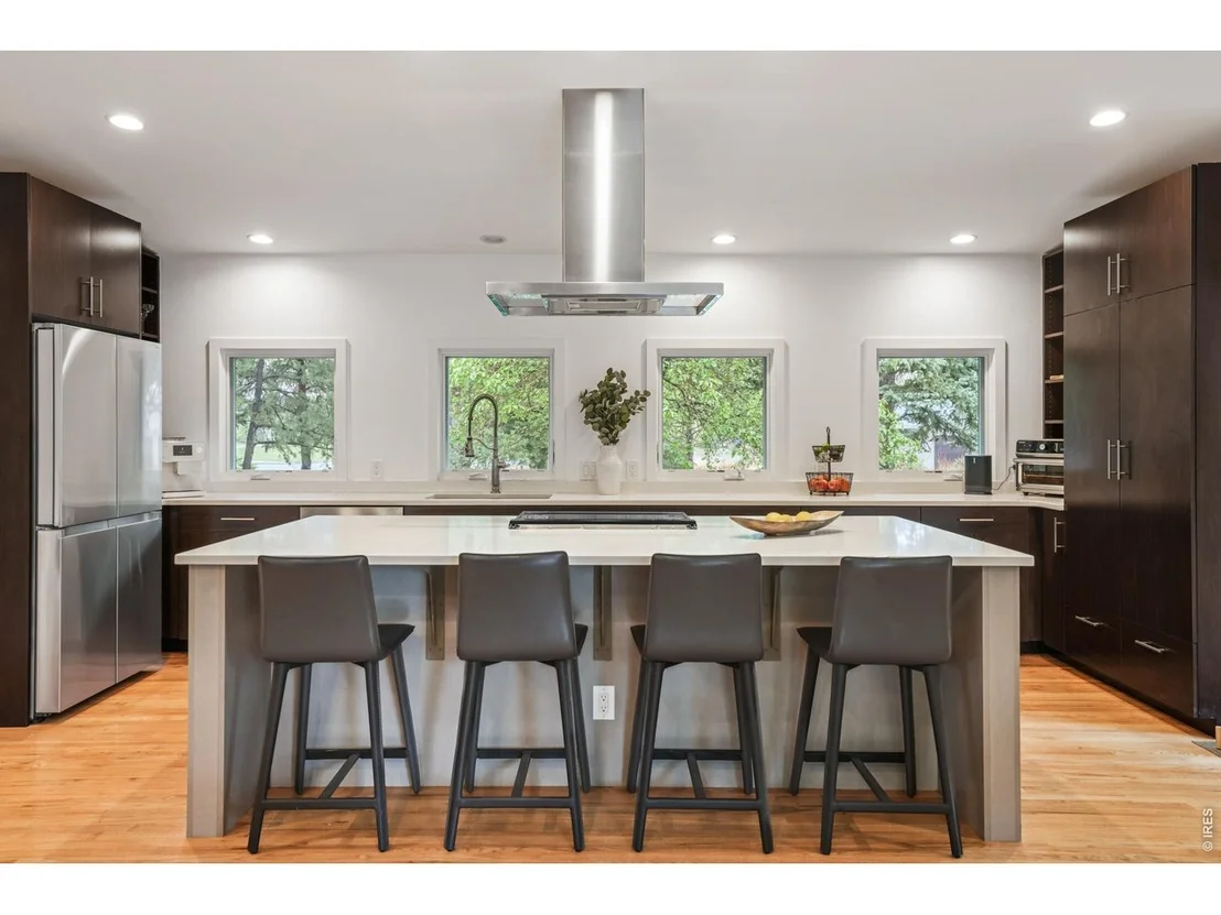 Photo of 200 Mohawk Dr