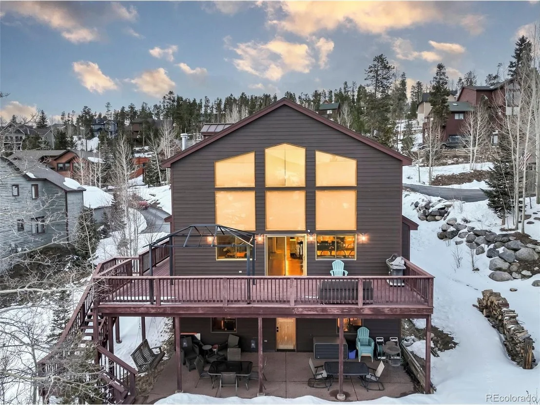 Photo of 302 Idlewild Dr