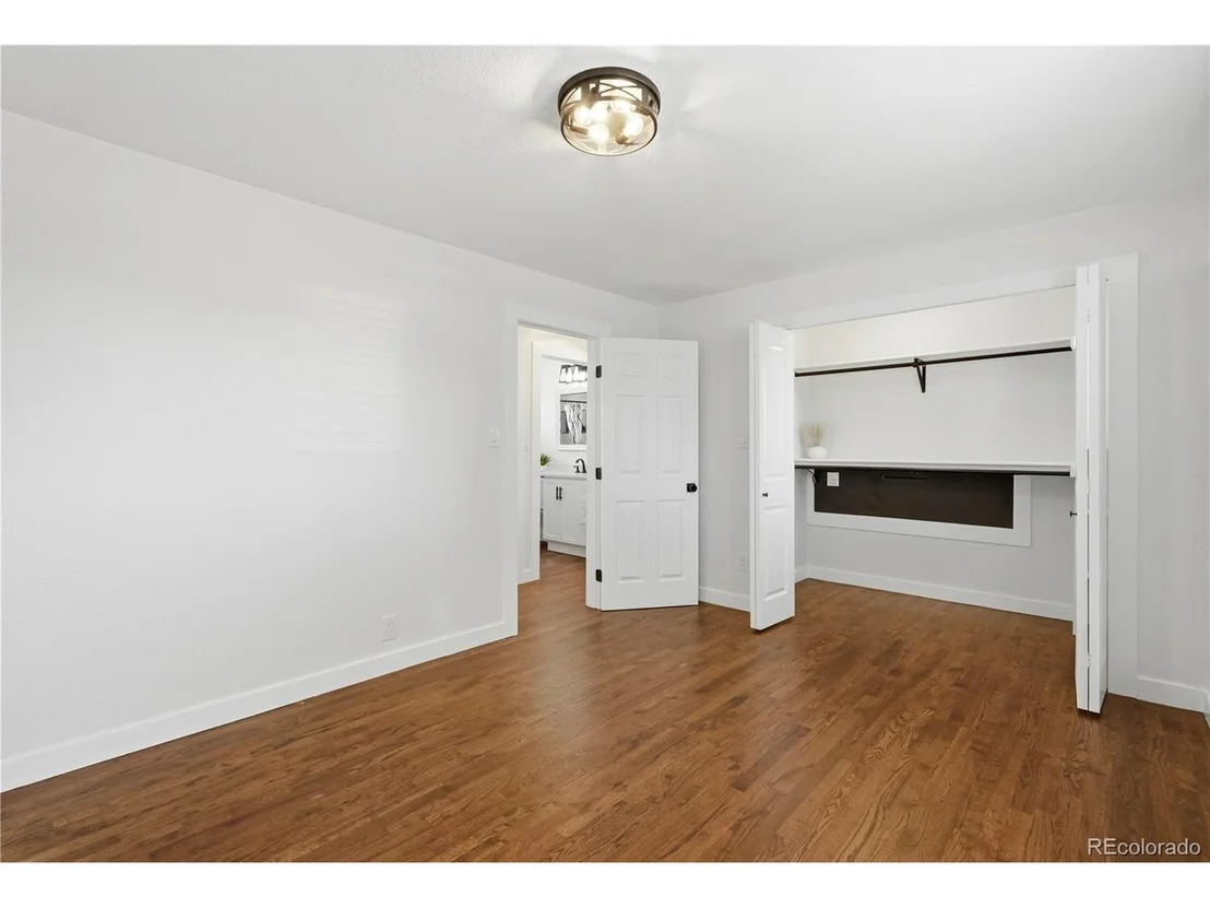 Photo of 5590 Clear Creek Dr