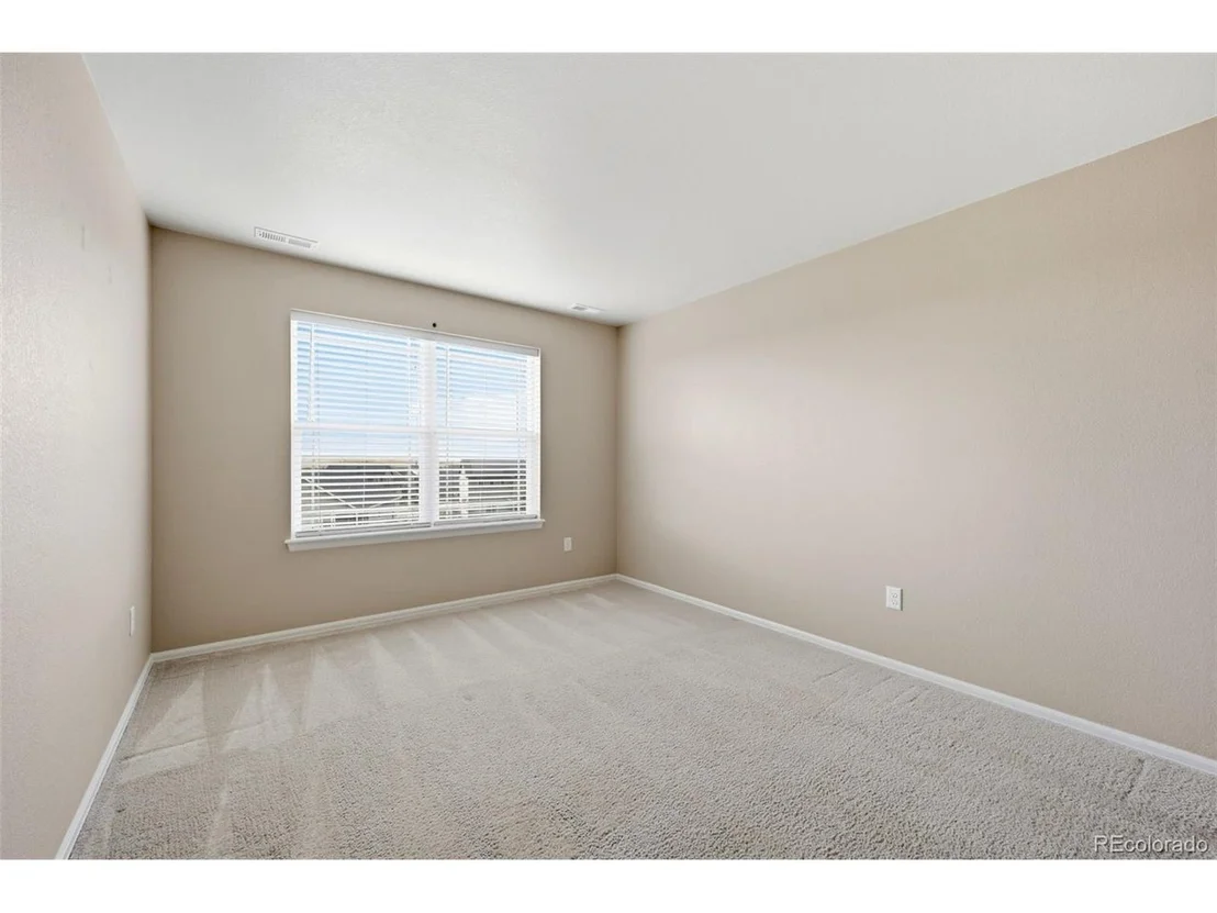 Photo of 42007 Westchester Cir