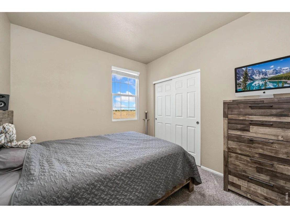 Photo of 10398 Stagecoach Ave