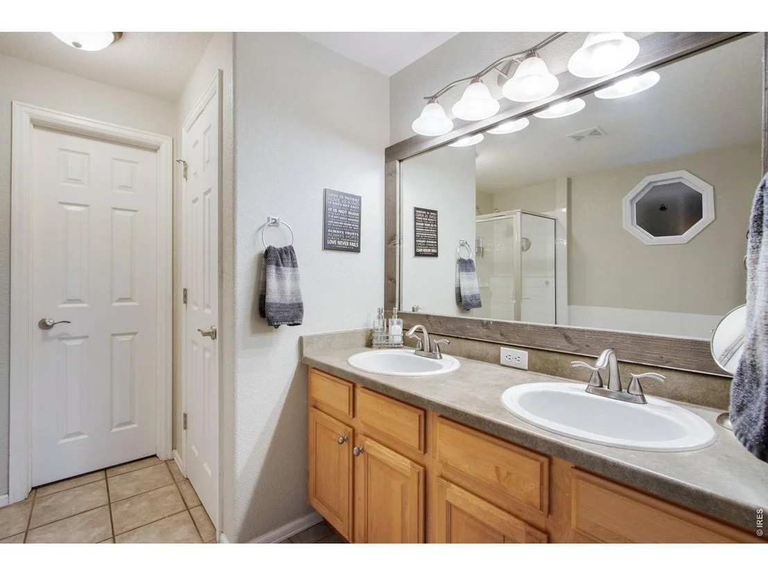 Photo of 415 Peyton Dr