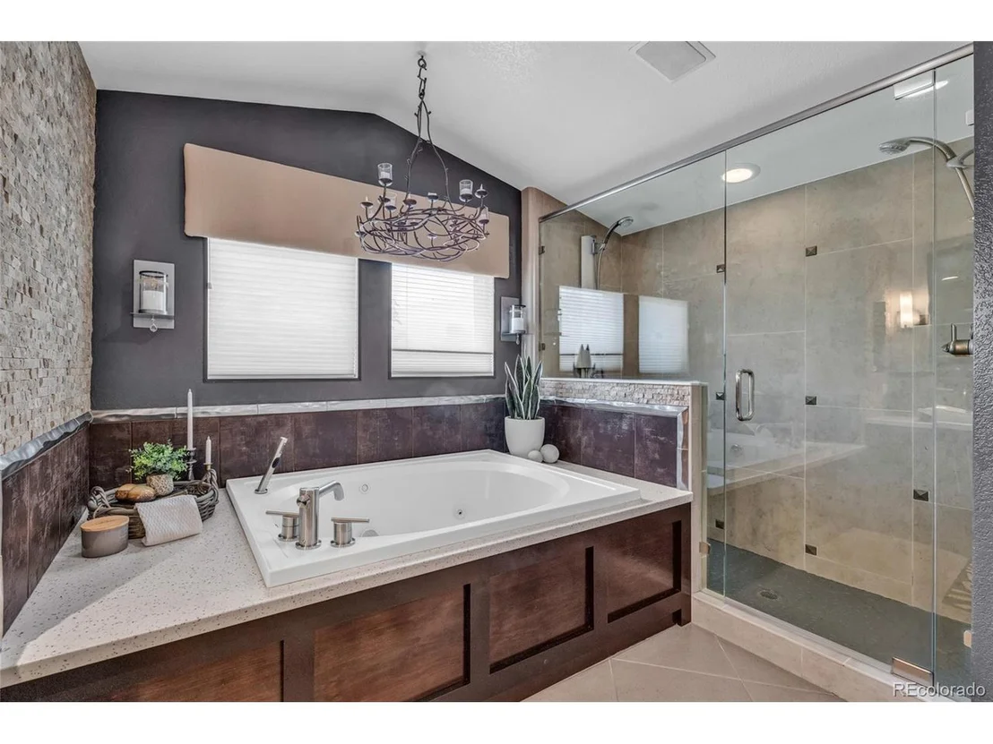 Photo of 9856 Glenstone Trl