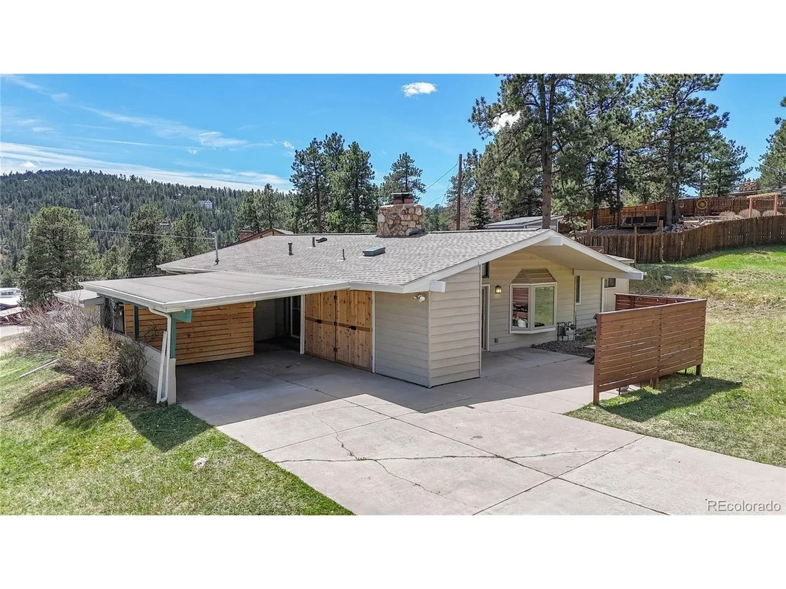 Photo of 27976 Lupine Dr