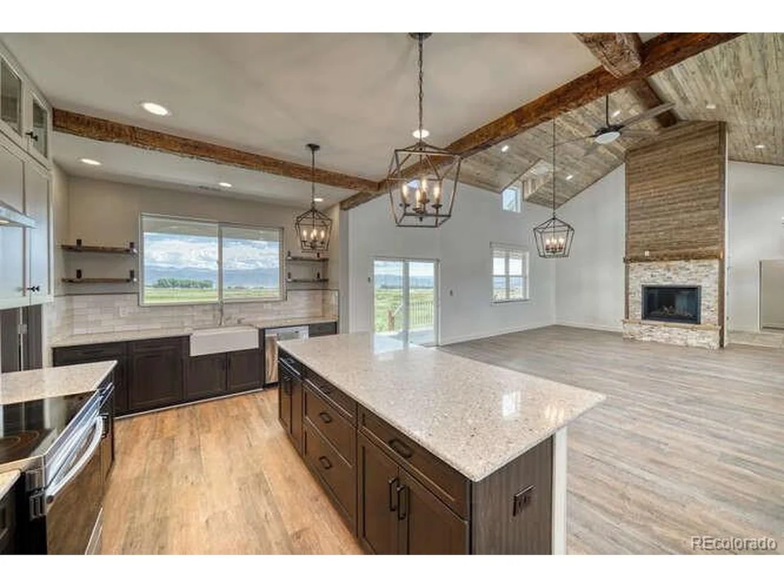 Photo of 8050 Windmill Ln