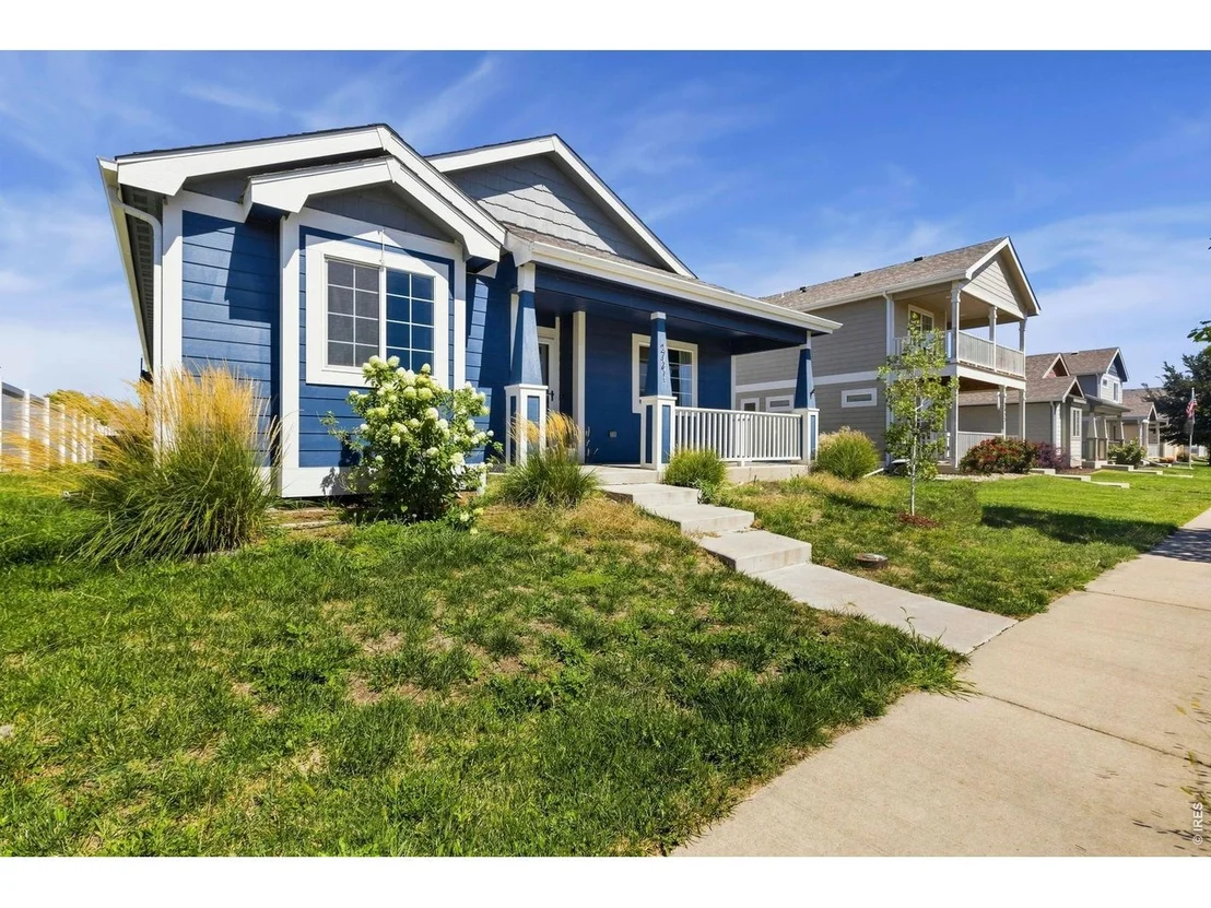 Photo of 2441 Shooting Star Way
