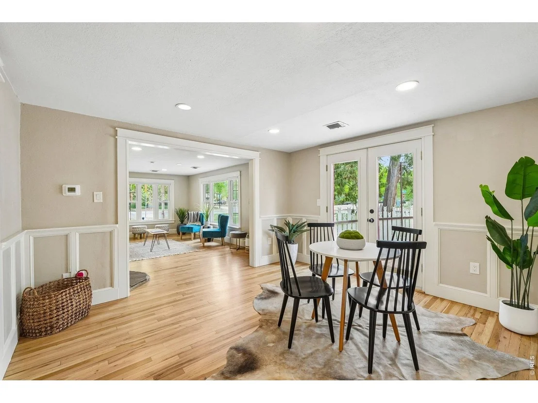 Photo of 205 5th Ave
