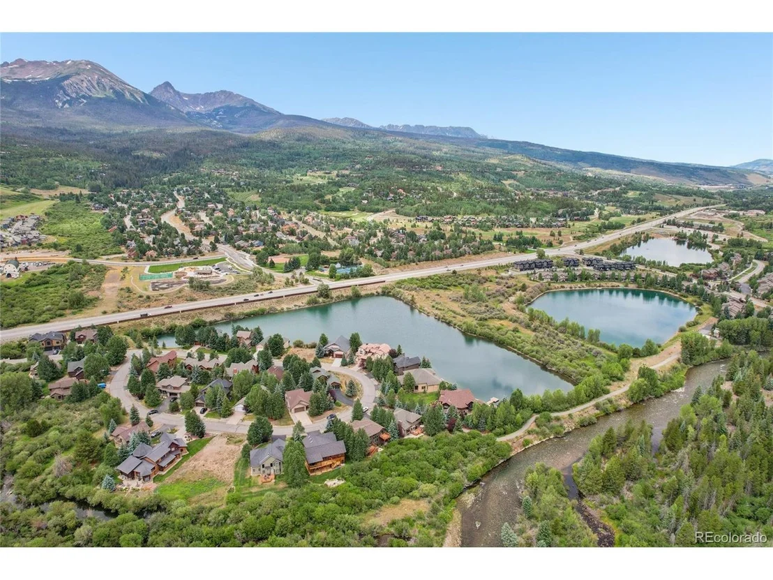 Photo of 1545 Legend Lake Cir