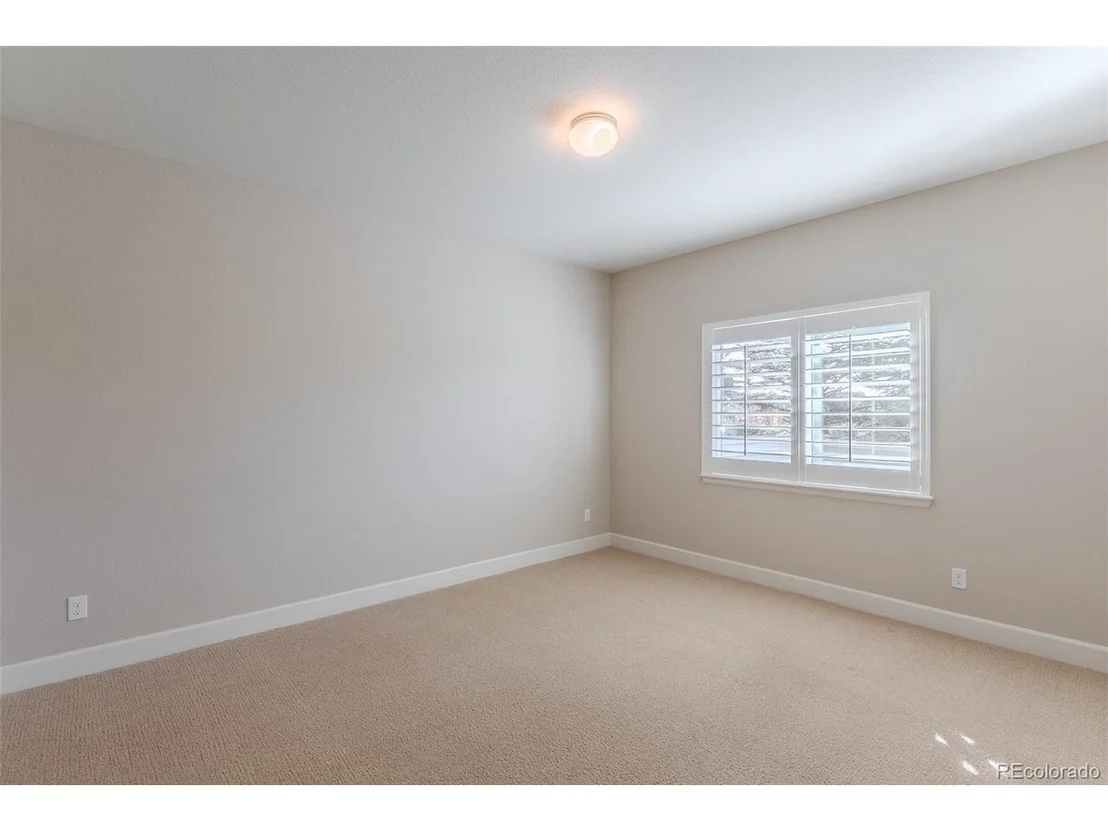 Photo of 9423 Noble Way