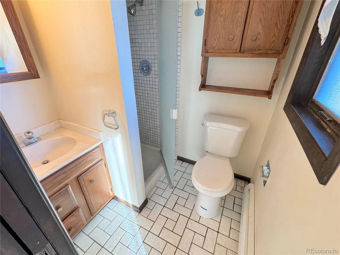 Photo of 6861 Oberon Rd