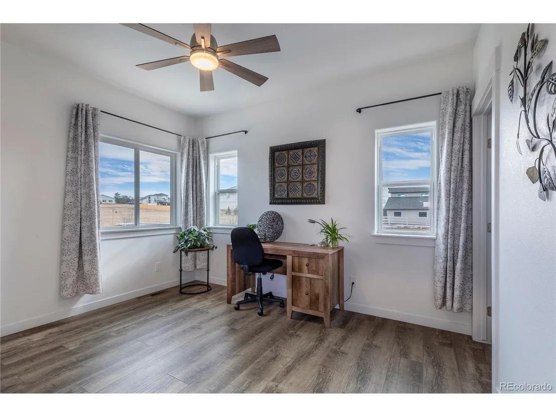 Photo of 6798 Lakeside Cir