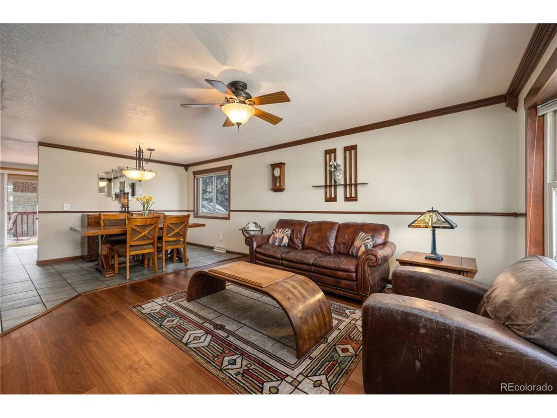 Photo of 8210 W 72nd Pl